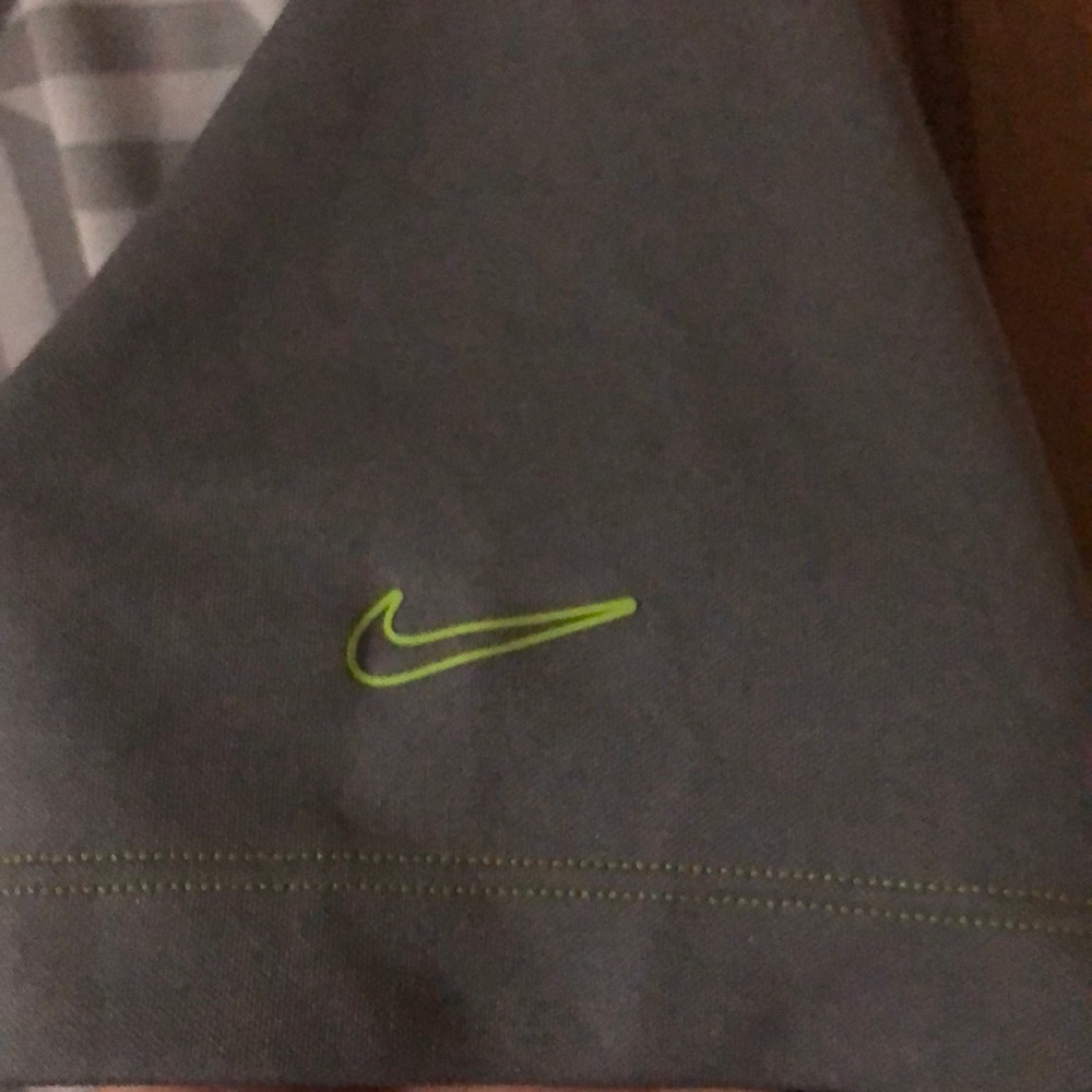 nike polo - Picture 4 of 4
